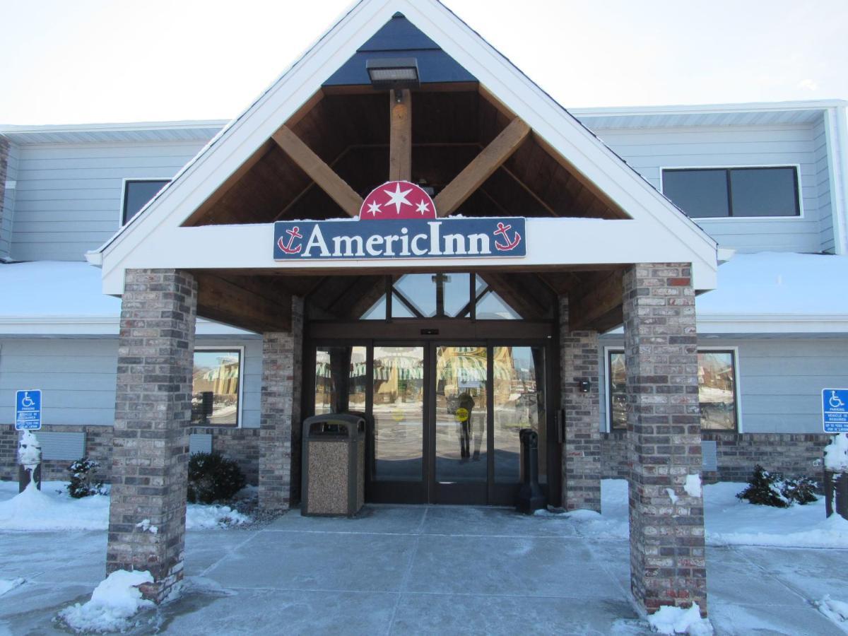 Americinn By Wyndham Menominee Exterior photo