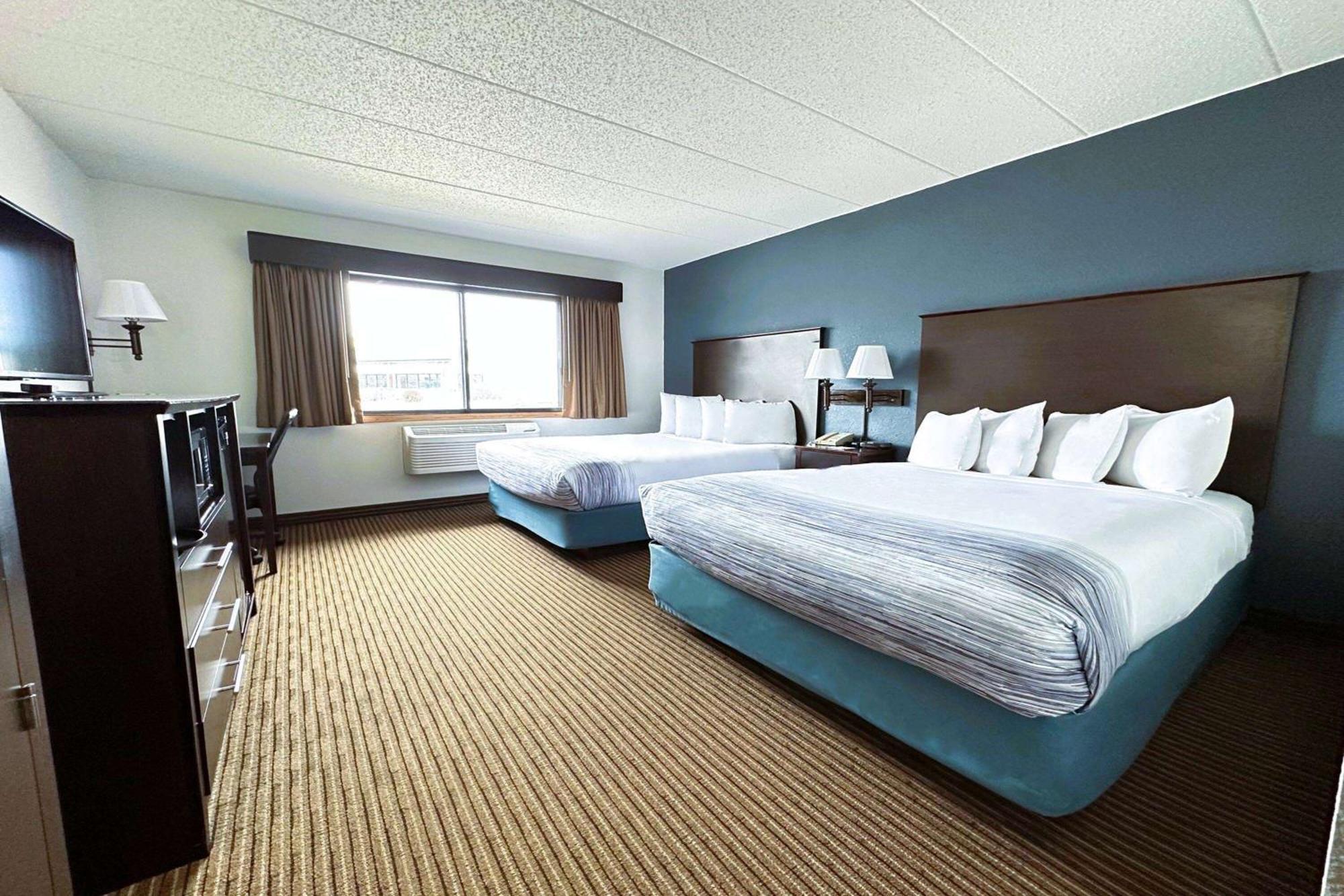 Americinn By Wyndham Menominee Exterior photo