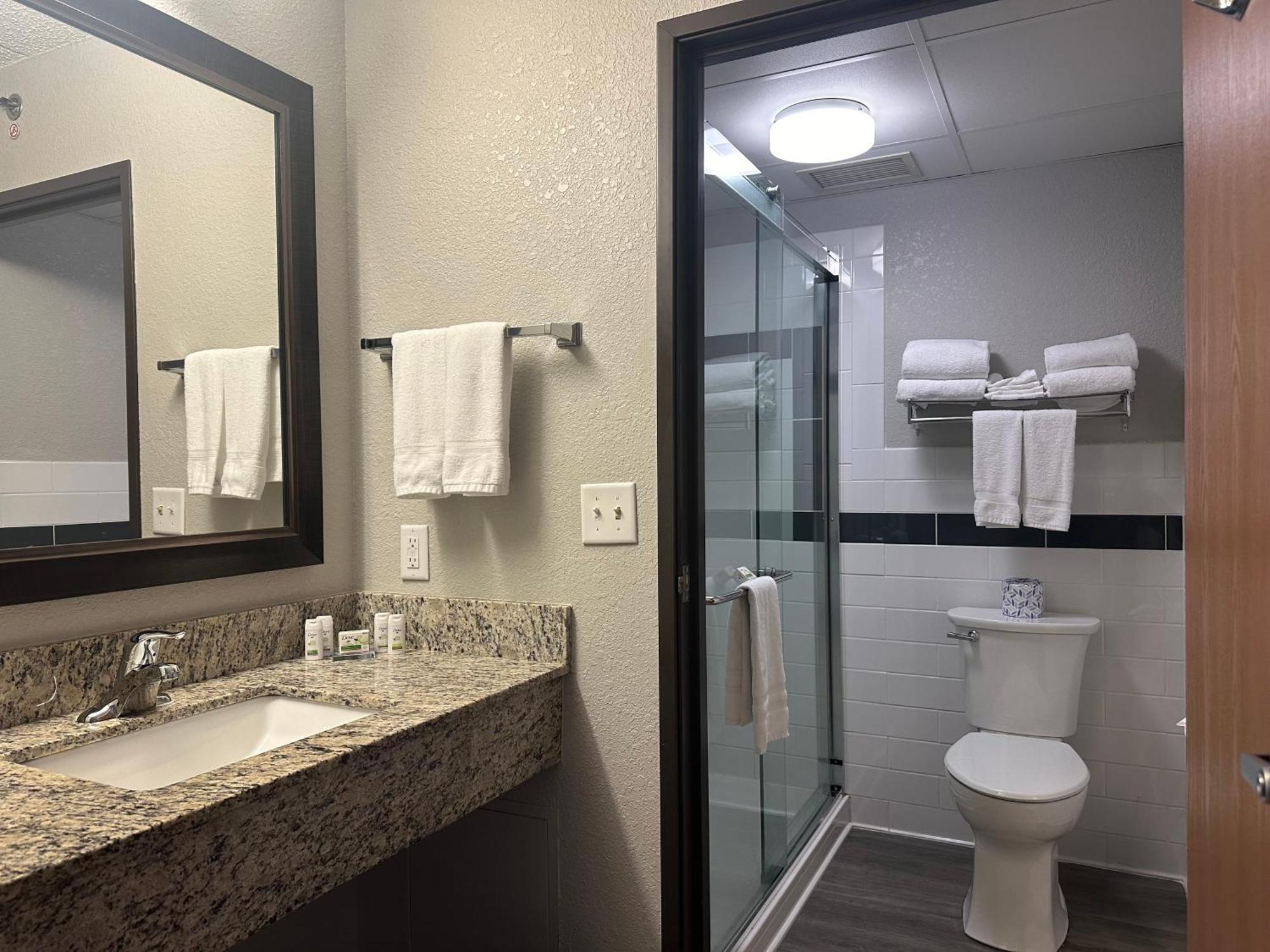 Americinn By Wyndham Menominee Exterior photo